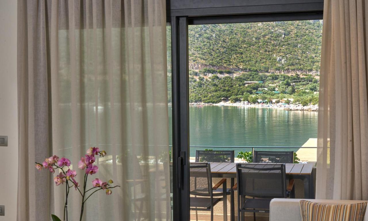 Into The Blue Suites Arkadiko Chorio Экстерьер фото