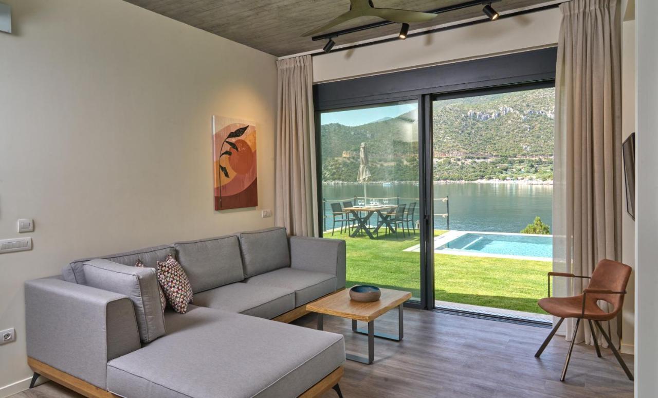 Into The Blue Suites Arkadiko Chorio Экстерьер фото