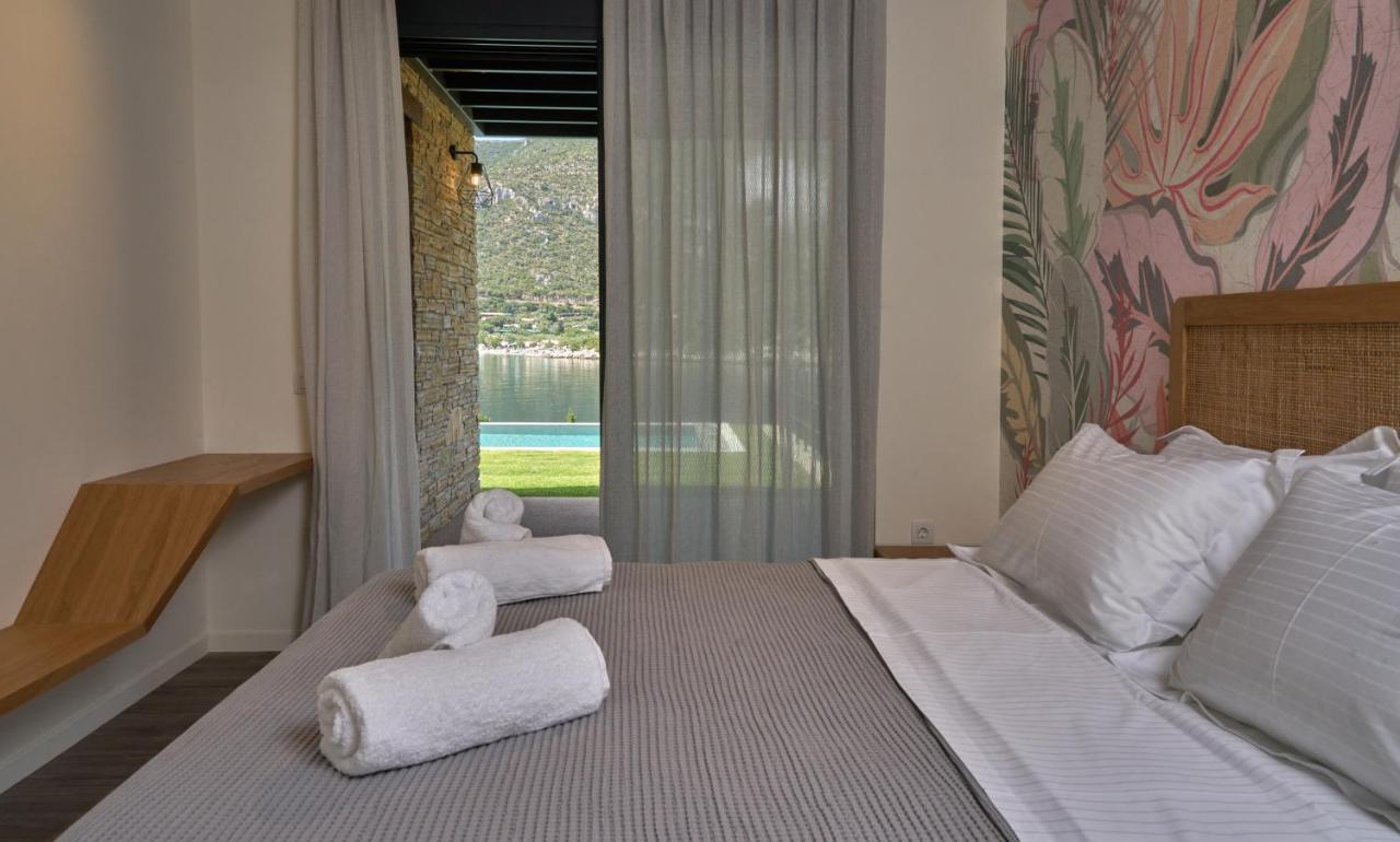 Into The Blue Suites Arkadiko Chorio Экстерьер фото